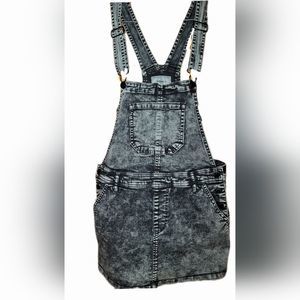 Forever 21 Women’s Overall Mini Dress Black Womens size 25 Distressed Acid Wash